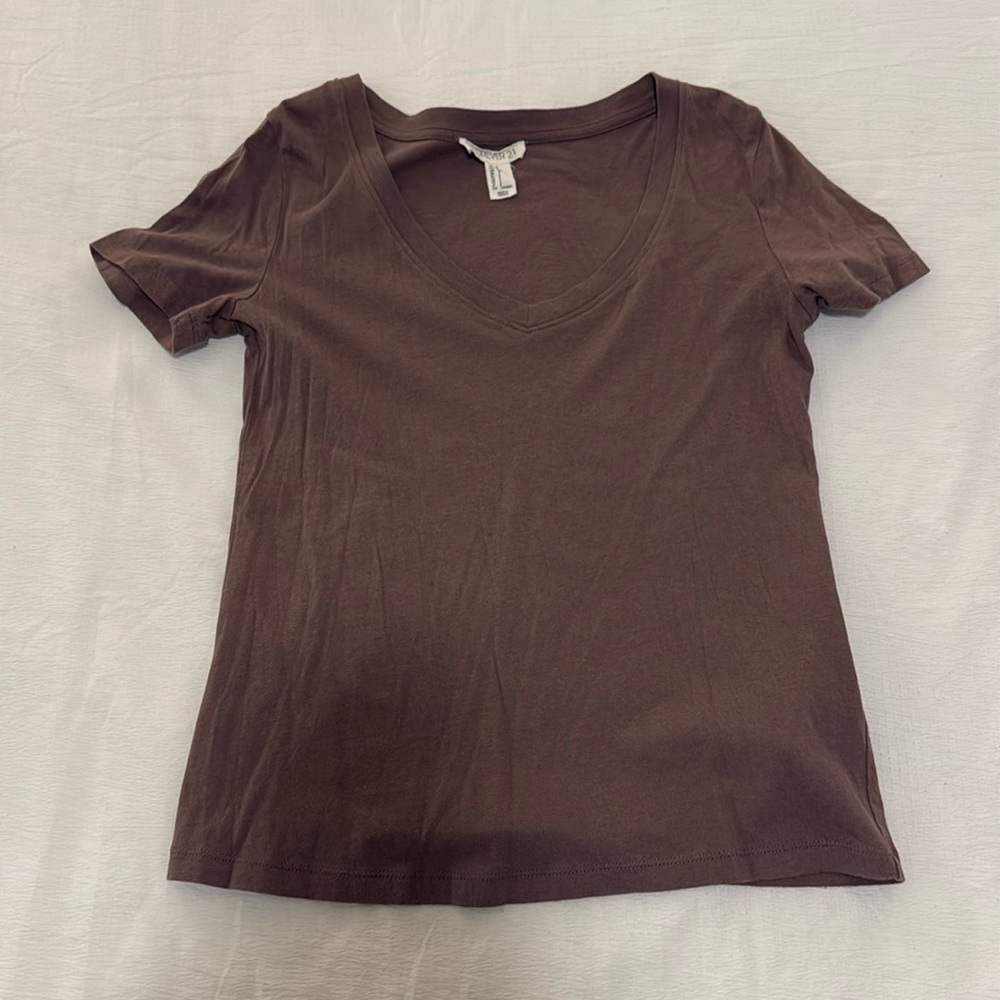Forever 21 T-Shirt